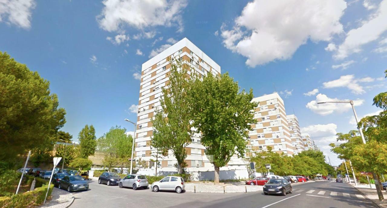 Lisbon Sky View 3Br Home + Near Airport + Free Parking Bagian luar foto